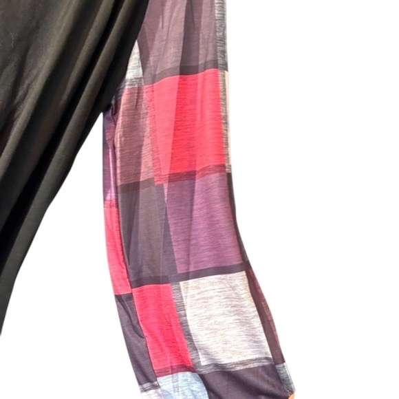 NWOT-Black and Multicolor Patchwork Sleeve Women's Blouse - Picture 7 of 8